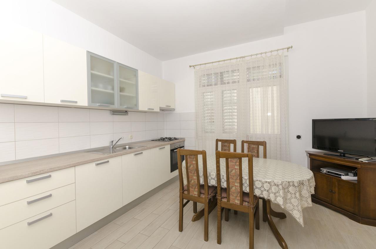 Apartment Eva P. Primošten Eksteriør billede